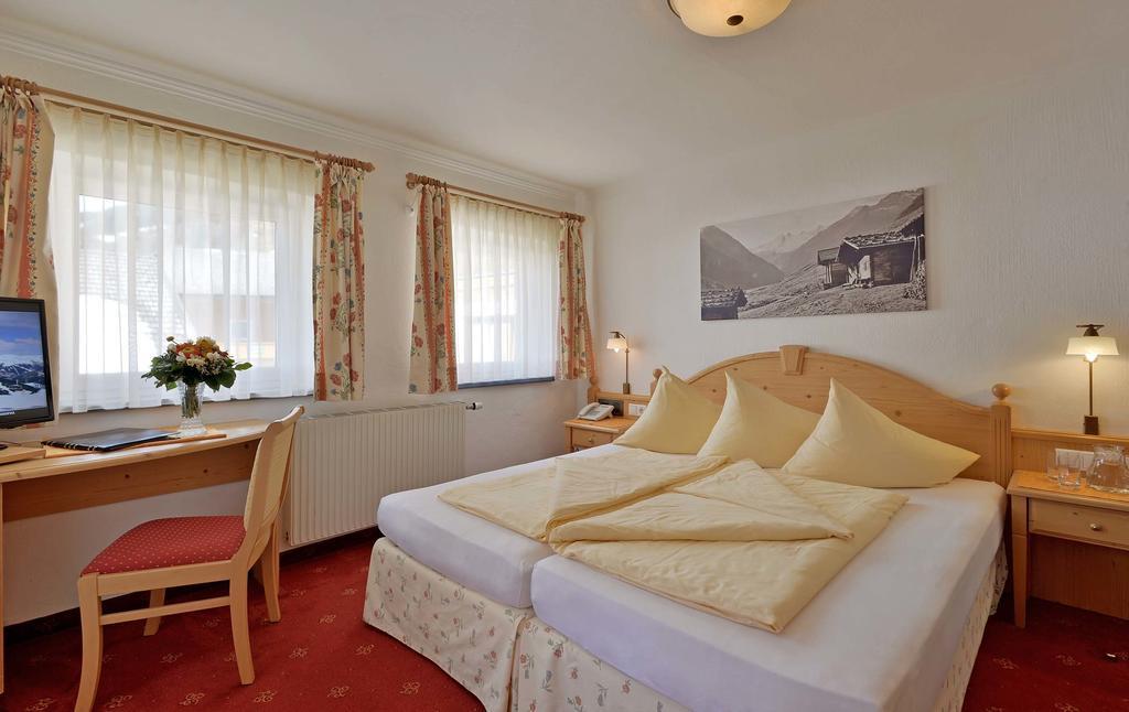 Hotel Glockenstuhl แกร์ลอส ห้อง รูปภาพ